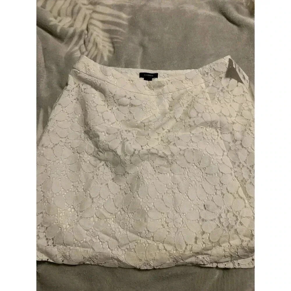 NWT Halogen Lace Skirt Medium White‎ Fully Lined